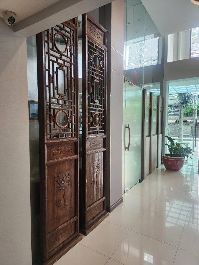 August Residence Bangkok Eksteriør bilde