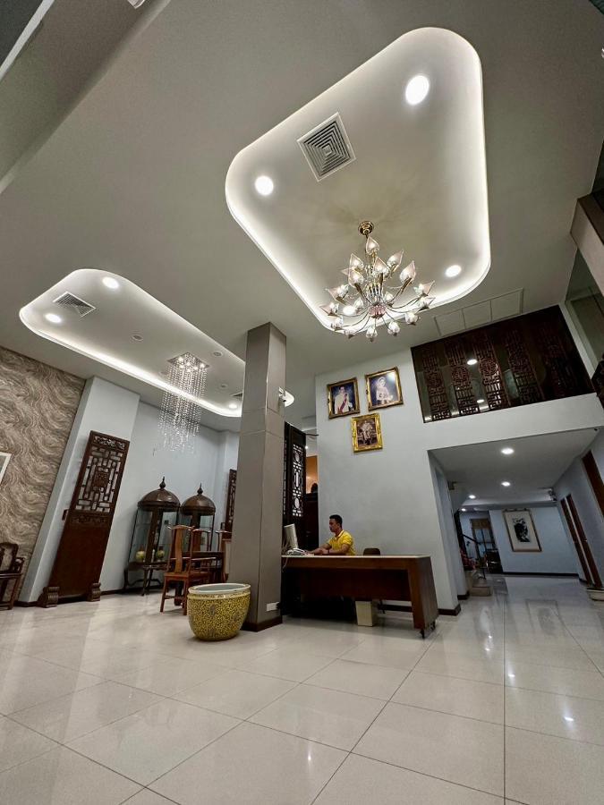 August Residence Bangkok Eksteriør bilde
