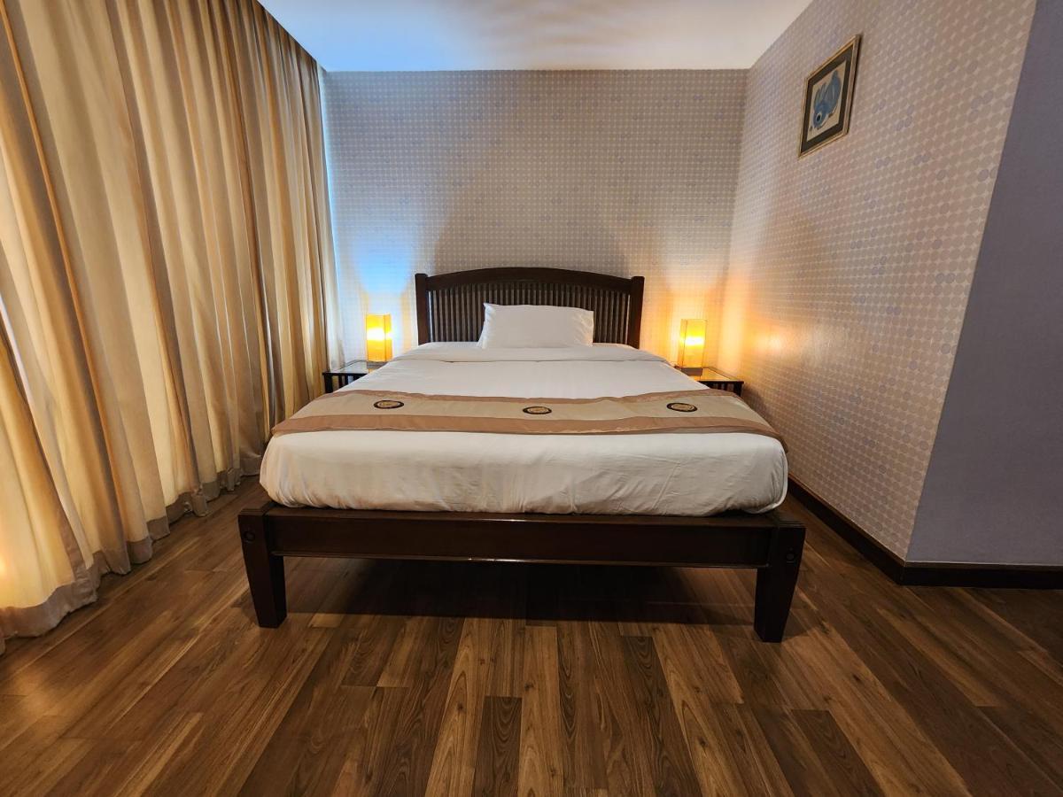 August Residence Bangkok Eksteriør bilde