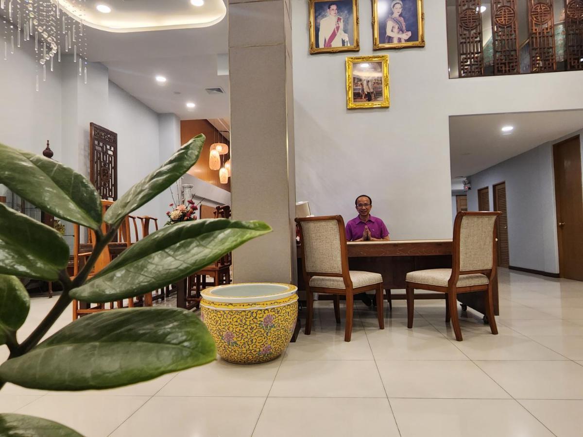 August Residence Bangkok Eksteriør bilde